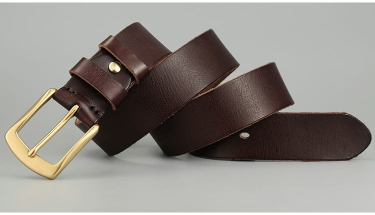 Brown leather belt with gold buckle from Handmade Casual Trend Men’s Belts Cowhide.