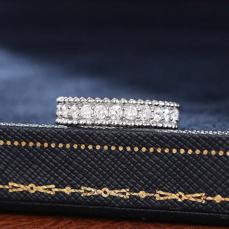 Full Diamond Geometric Ring Female Shiny Ornament