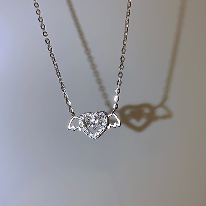 Wings Pendant Necklaces For Women’s