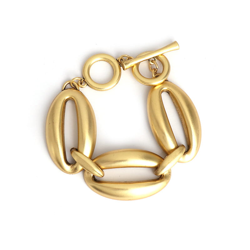 Gold-toned oval link bracelet from Retro Bracelets for couples, men and women.