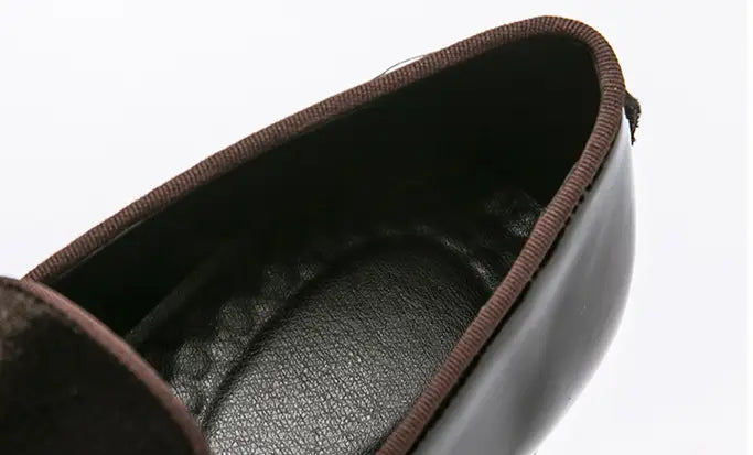 Large Size Men’s Leather Shoes Pointed Toe Business Formal Wear Trend