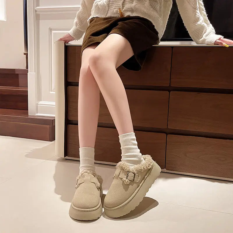 New Luxury Winter Women’s Shoes Plush Fashion Retro Bean Shoes Cotton Women’s Flat Sole Slippers Platform Women Boots