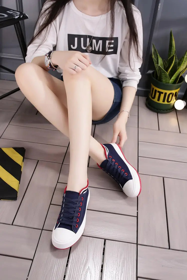 Casual canvas shoes