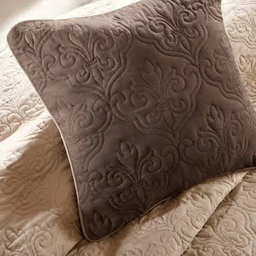 7 Piece Quilt Set With Euro Shams And Throw Pillows Beige King Cal King - 5