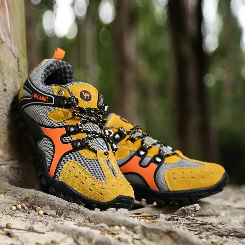 Outdoor men’s hiking shoes four seasons camping