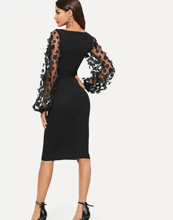 Applique contrast dress