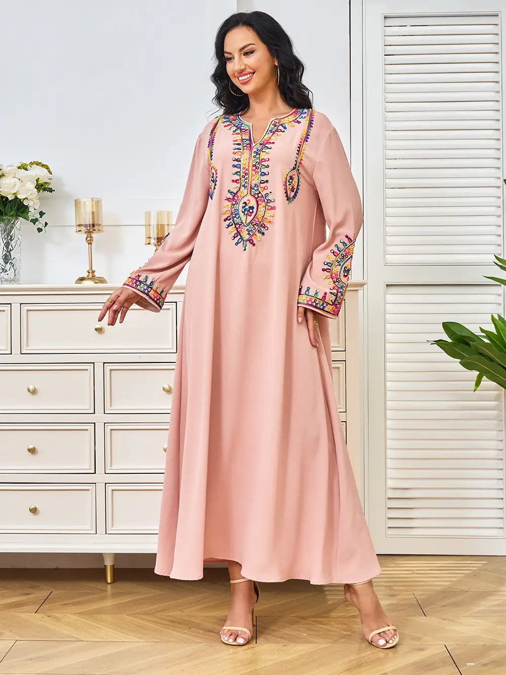 New Female Dress New Embroidery Dress