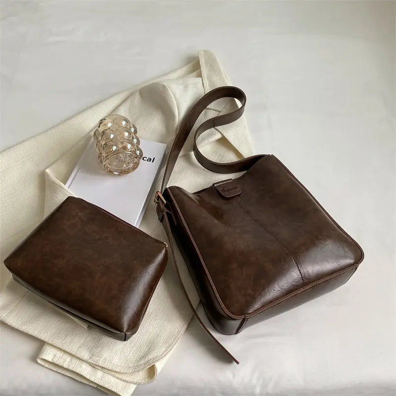 Large-capacity Bucket Fashion Women’s Cross-body Bag Fashion Womens Shoulder Bag Autumn And Winter Handbag