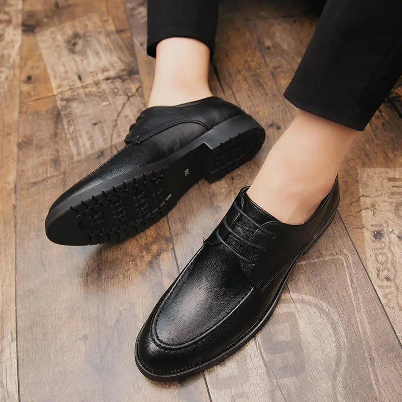 Autumn youth black leather shoes
