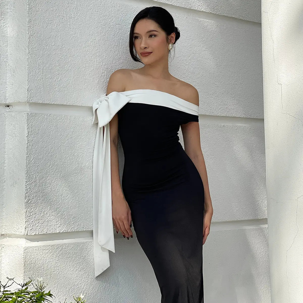 Women’s Fashion Off-shoulder Ribbon Slim Fit Dress