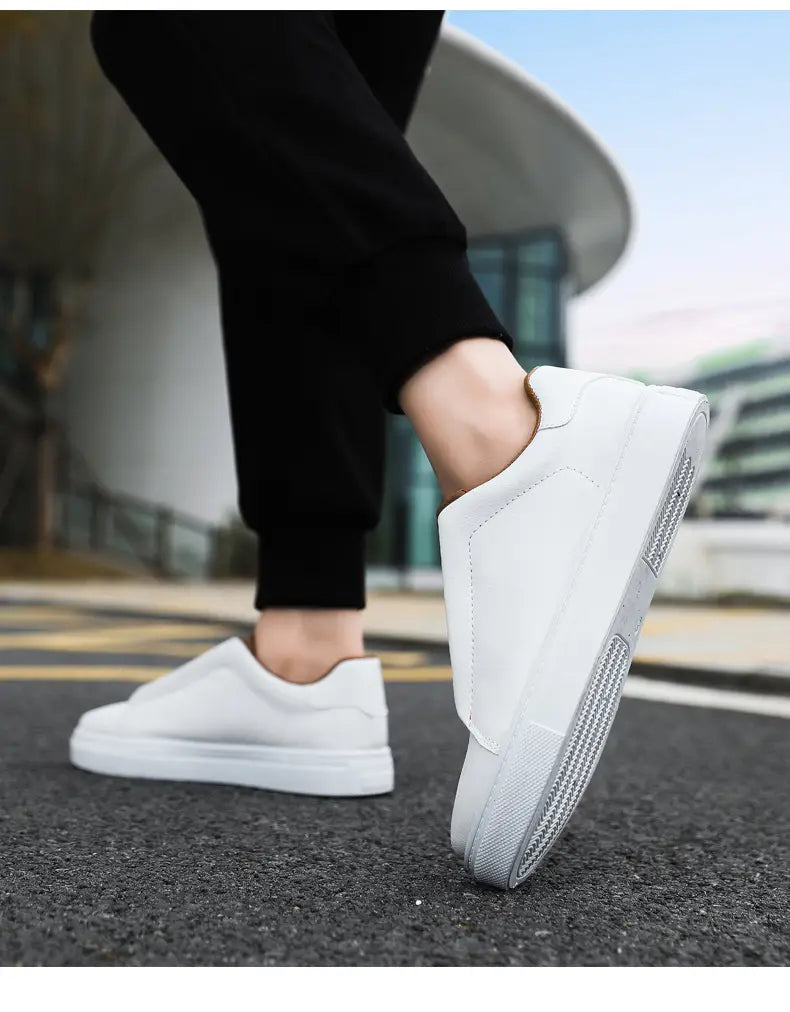 Men’s Fashion Solid Color Comfortable And Non-slip Sneaker