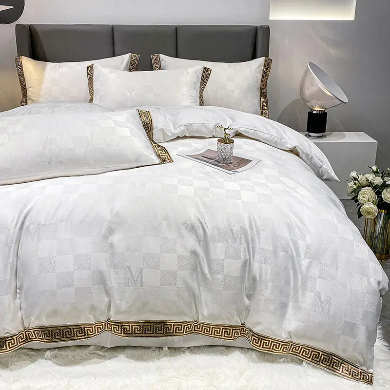 Elegant white Silk Cotton Sheets Fitted Sheet and Quilt Cover Bed bedding set.
