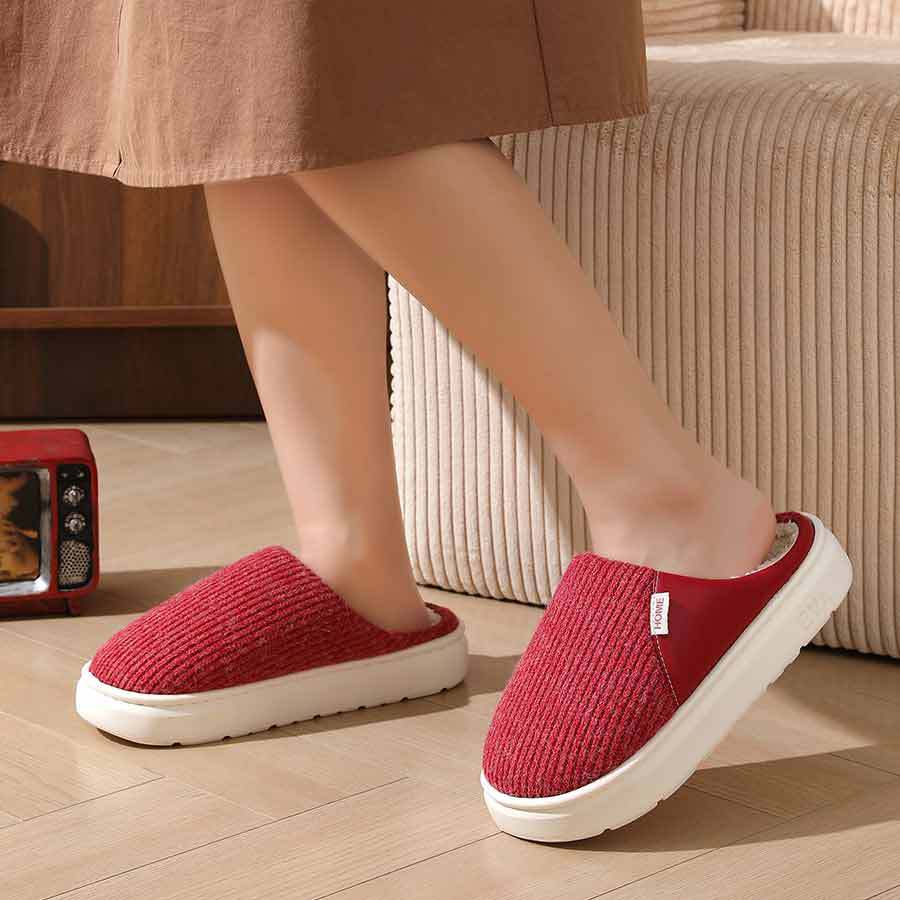Winter Warm Plush Home Slippers Lightweight Thick Bottom Silent Non-slip Floor Bedroom Slippers Couple House Shoes