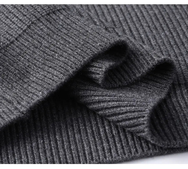 Loose-fitting Pullover Round-neck Men’s Bottoming Shirt