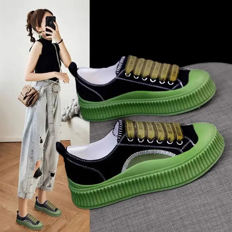 Versatile Retro Biscuit Shoes