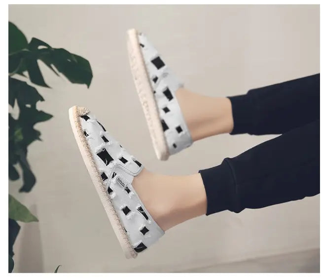 Men’s canvas shoes