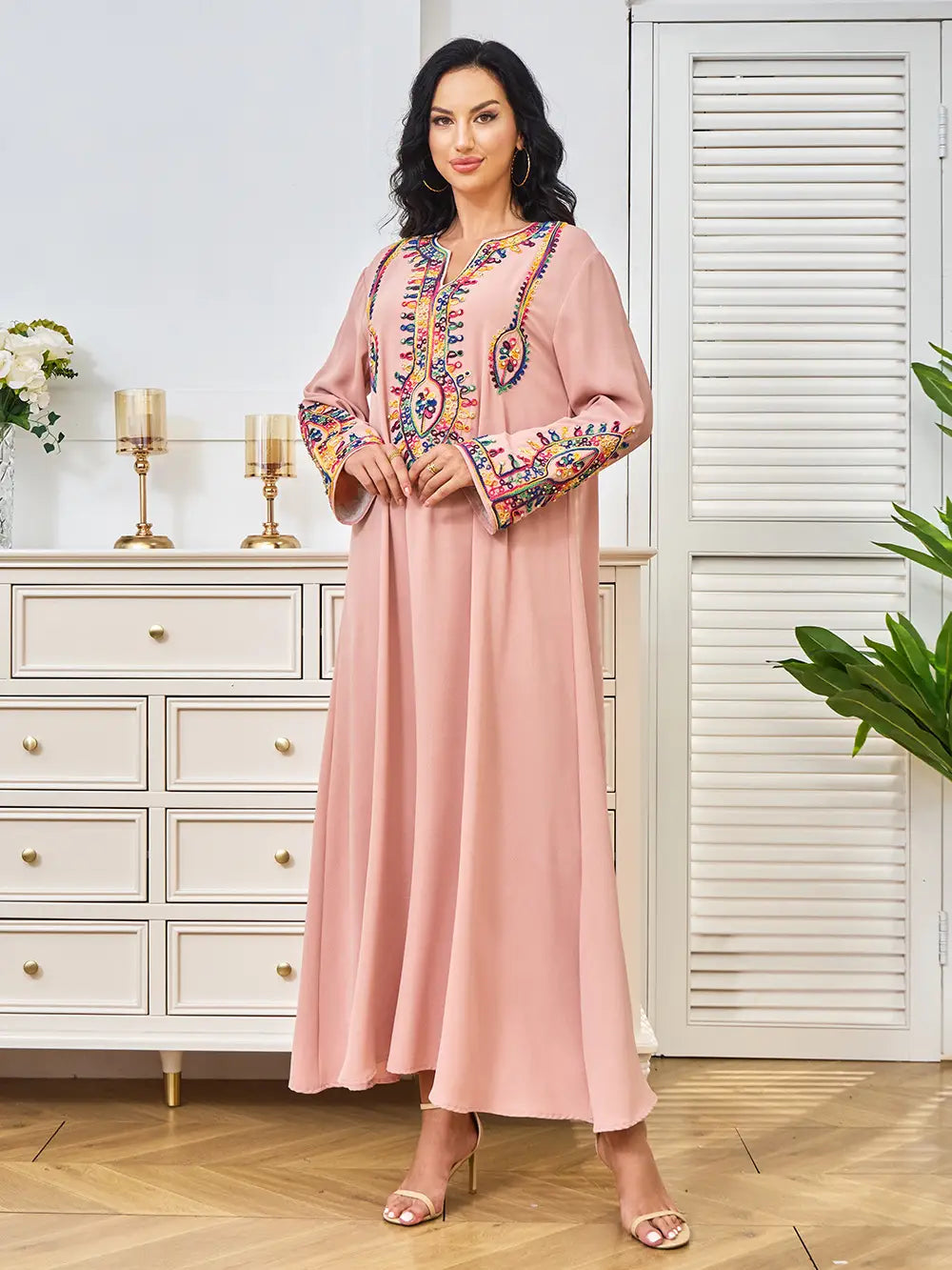 New Female Dress New Embroidery Dress