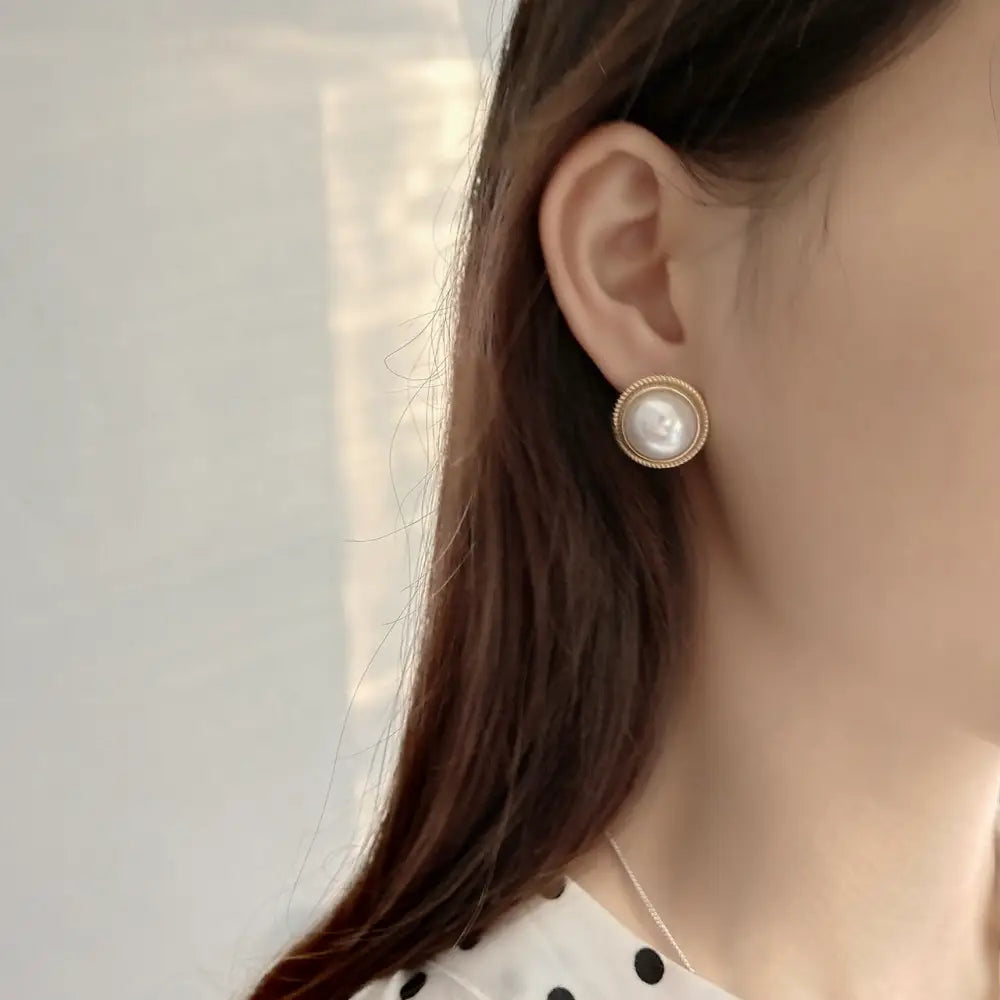 925 Sterling Silver Shell Pearls INS Ear Studs Earrings Beyond Trends Hub