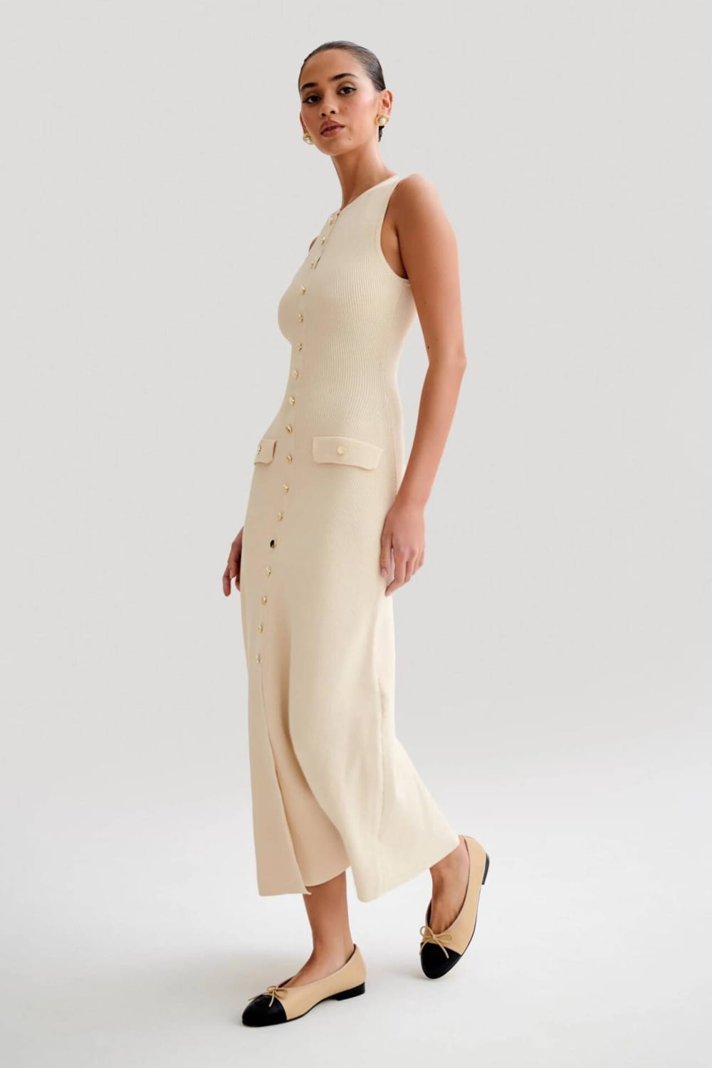 Elegant Knitted Sleeveless Dress With Single Breast Fashion Slim Round Neck Long Dresses Womens Clothing