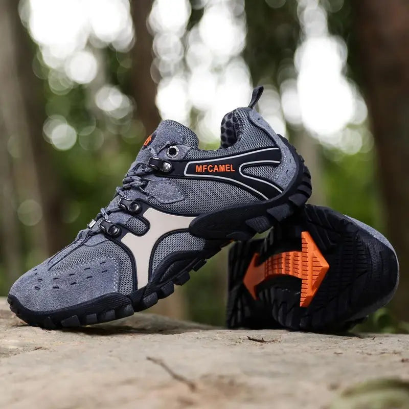 Outdoor men’s hiking shoes four seasons camping