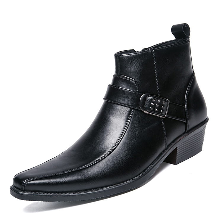 Men’s pointed leather shoes