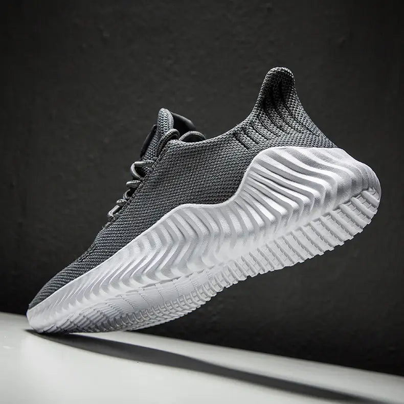 Large Size Men’s Shoes Breathable Sports Shoes Ultra-light Running Shoes New Style