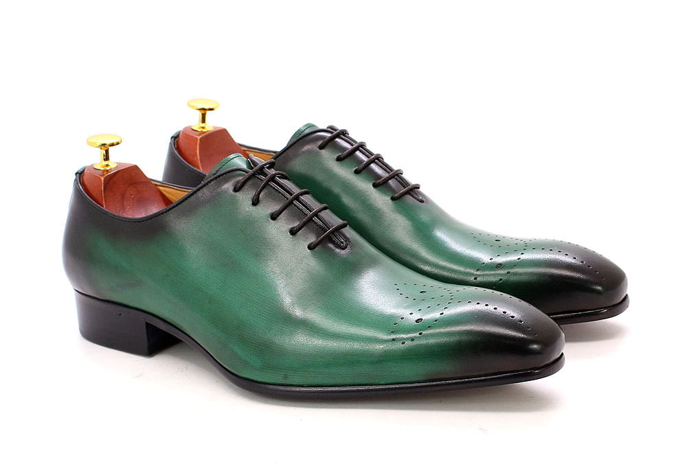 Business formal wear classic men’s shoes