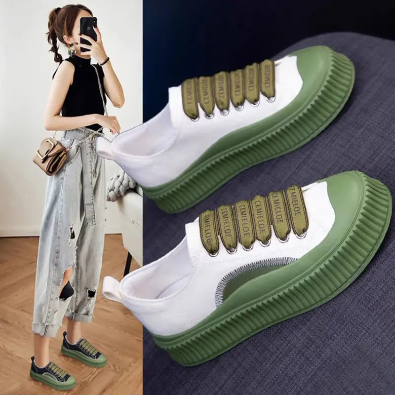 Versatile Retro Biscuit Shoes