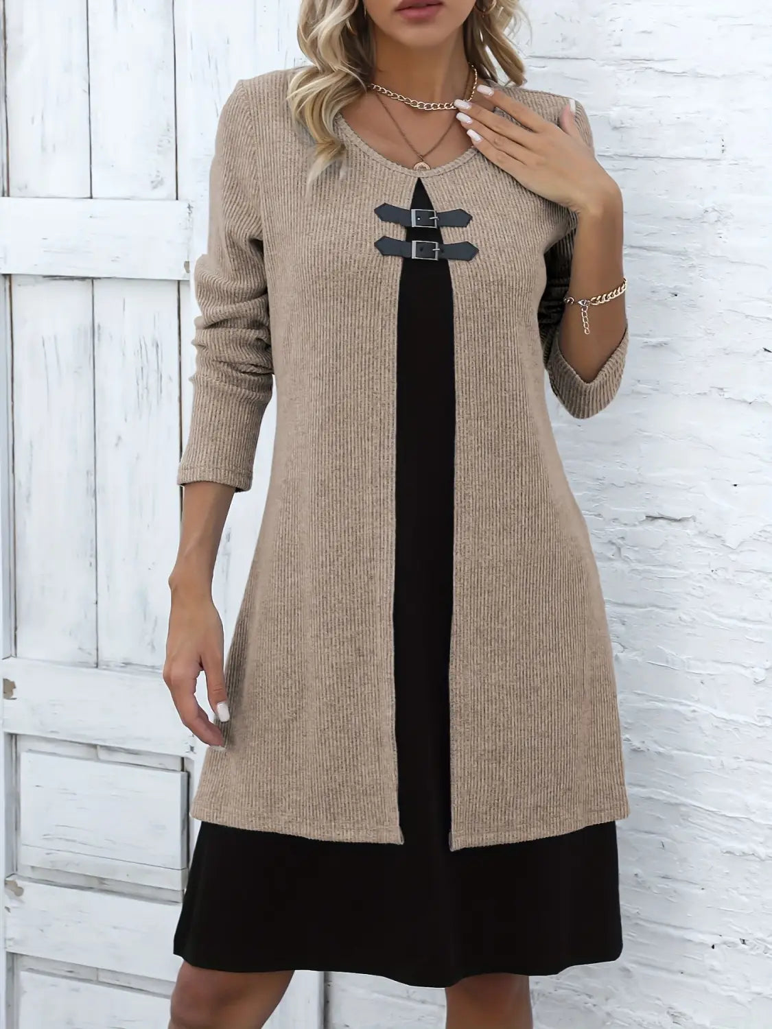 Contrast-color Sweater Dress With Buckle Design Fashion Round-neck Long-sleeved A-line Dresses Fall Wainter Women’s