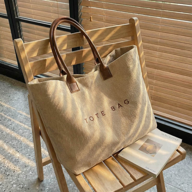 Retro Lettered Casual All-match Tote Bag