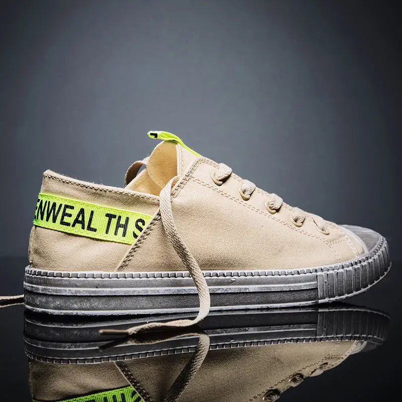 Breathable canvas shoes