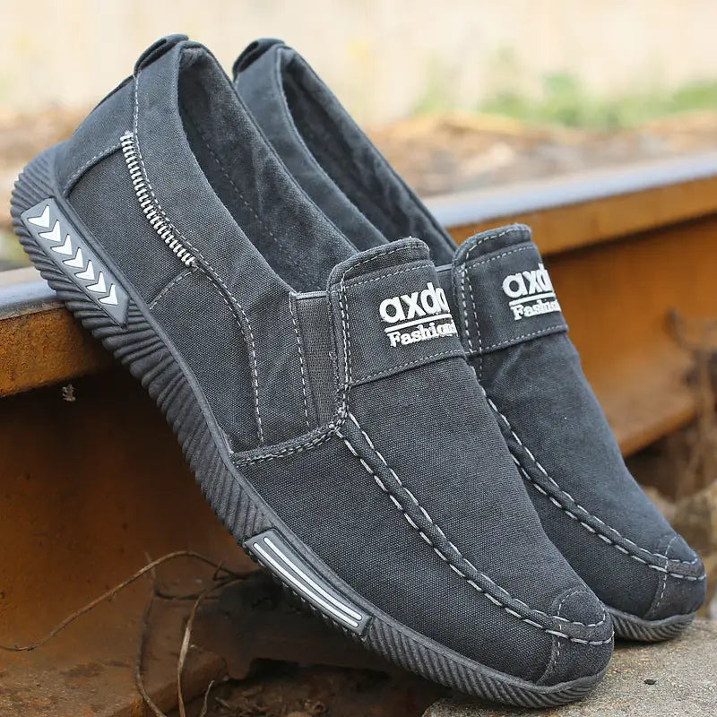 Canvas Shoes Men’s Low-top Casual Cloth Shoes