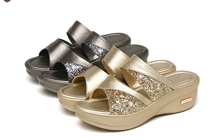 Fish Mouth Sequined Slippers