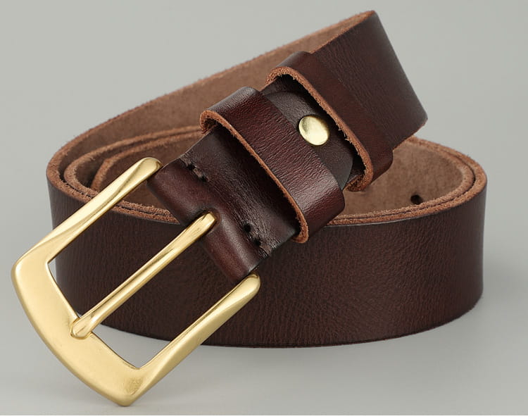 Brown leather belt with gold buckle from Handmade Casual Trend Men’s Belts Cowhide.