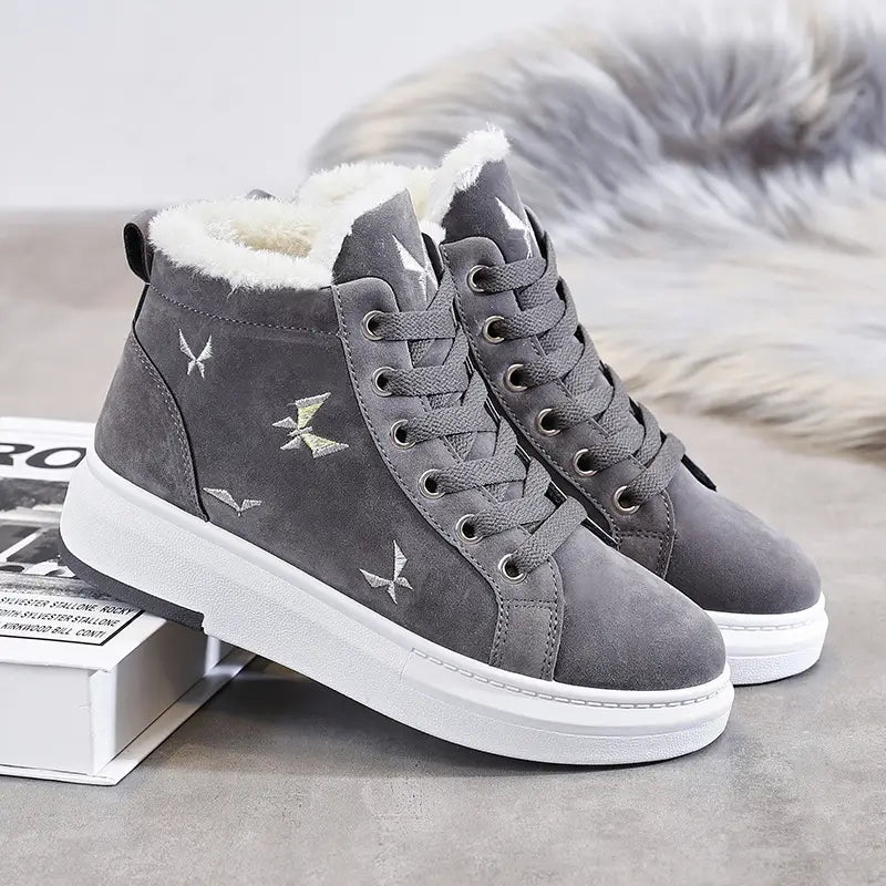 Winter plus velvet sneakers