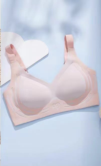 Plus-size Sports Bra With Soft Support Adjustment