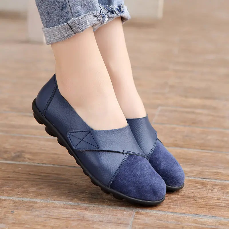 Ladies’ Velcro peas shoes