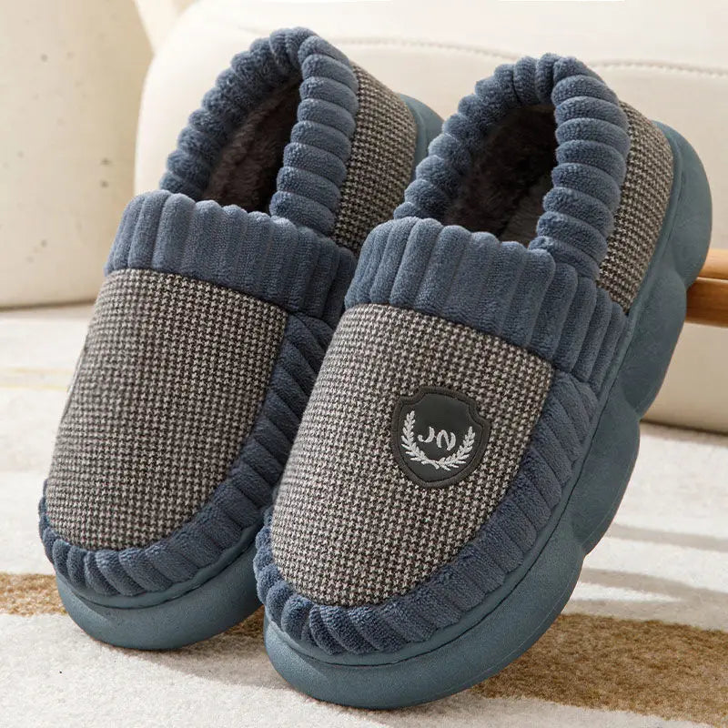 Plus Size Colorblock Plush Slippers