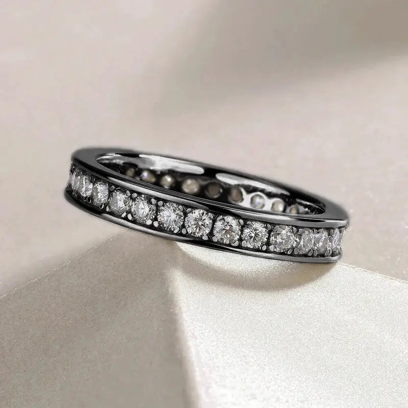 Women’s Full Diamond Ring With Shiny Fashion