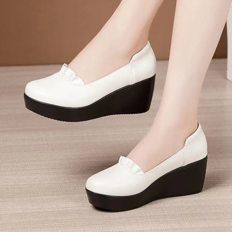 Fashion Ladies Platform Flat Shoes - White / 32