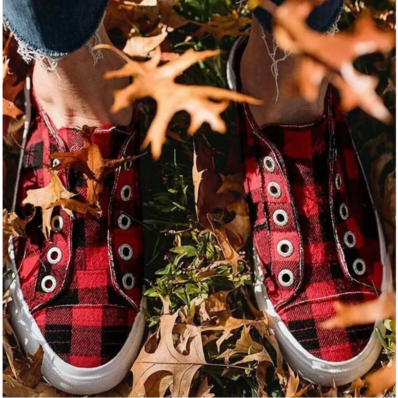 Flat women’s canvas shoes