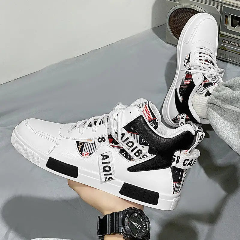 Four Seasons New Men’s Casual Shoes Fashionable Outdoor Sports Shoes Trendy High Top Board Shoes