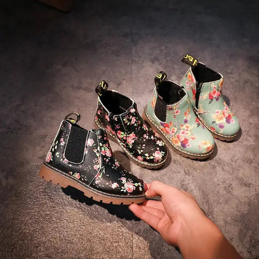 Girls' Autumn Martin Boots - Beyond Trends Hub 