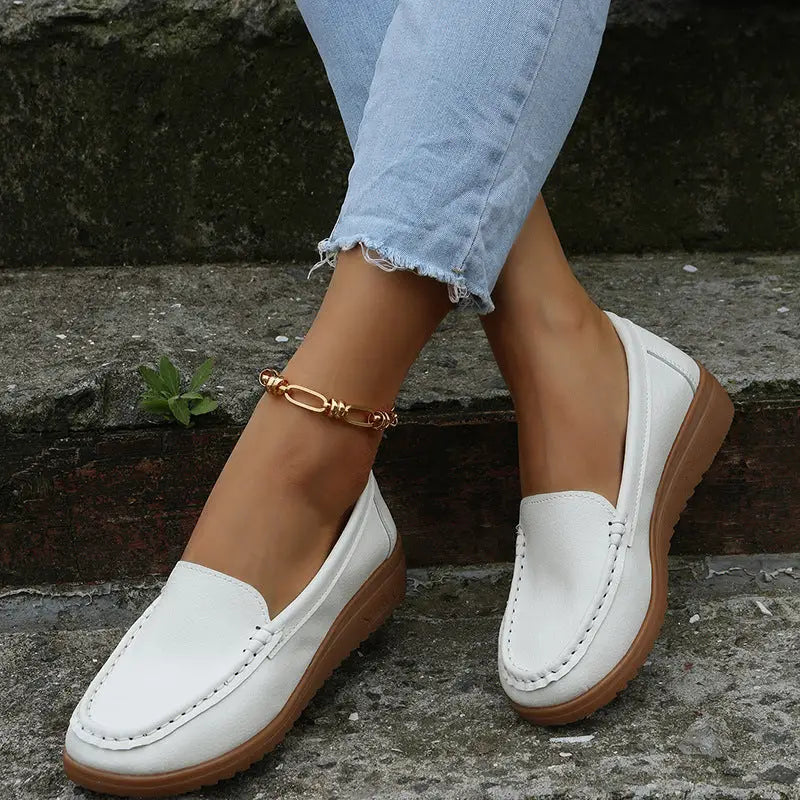 Ladies Fashion Personality Soft Sole Peas Shoes - White / 35