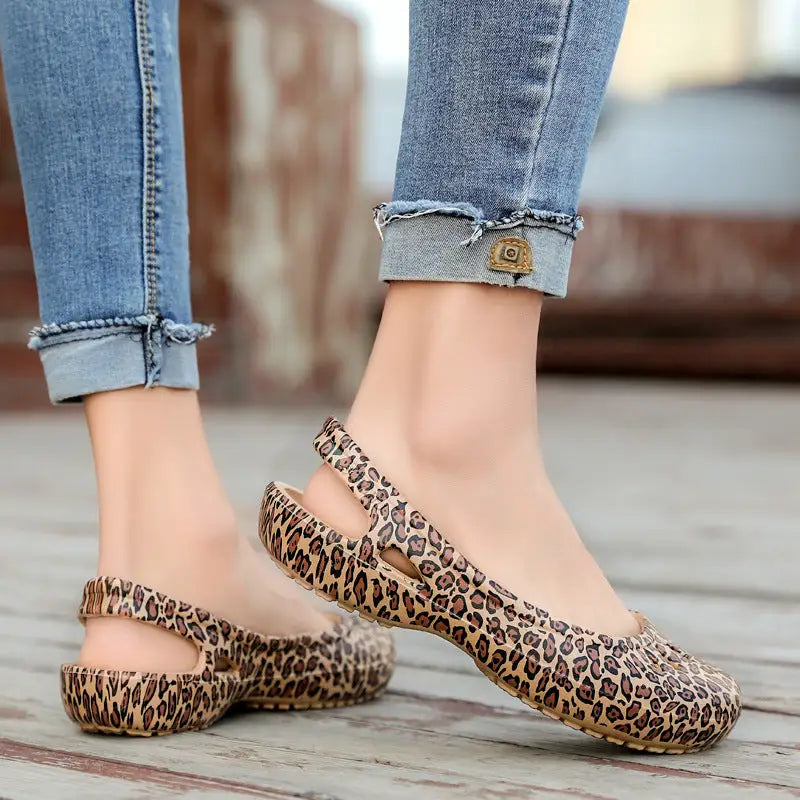 Ladies Pattern Flat Shoes Hole Shoes Sandals