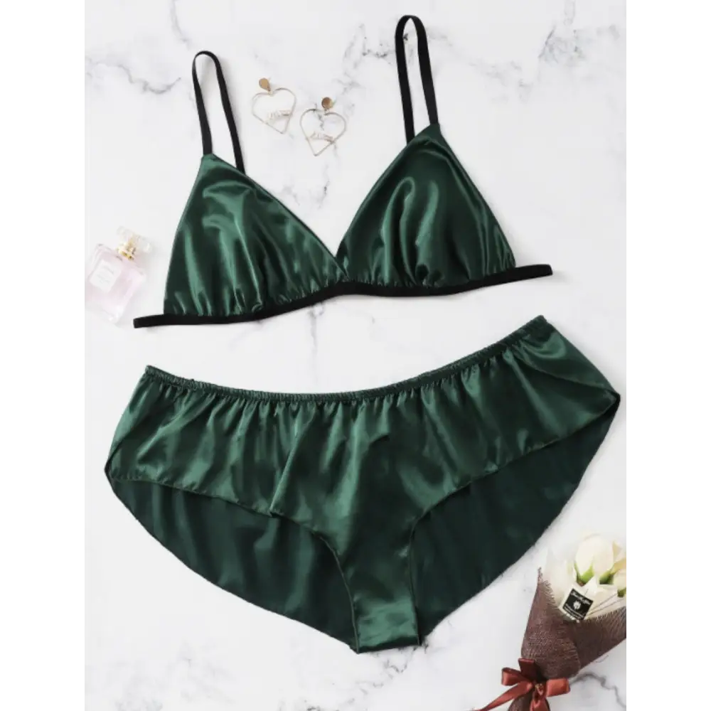 Ladies underwear set Beyond Trends Hub