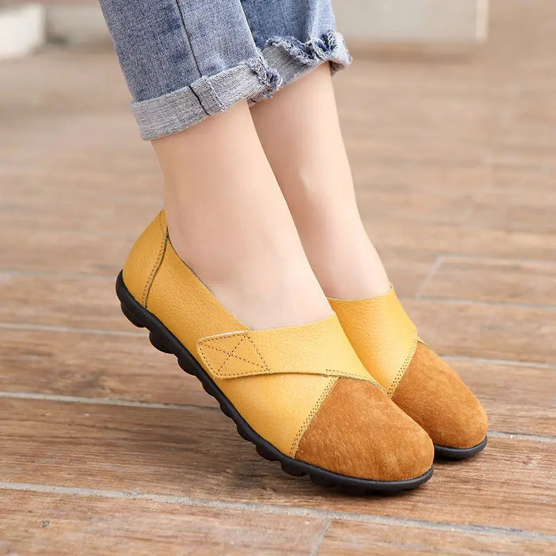 Ladies’ Velcro peas shoes