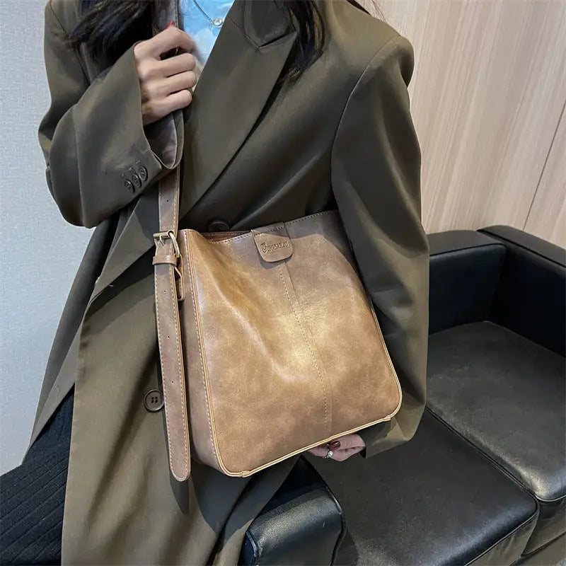 Large-capacity Bucket Fashion Women's Cross-body Bag  Fashion Womens Shoulder Bag Autumn And Winter Handbag Beyond Trends Hub