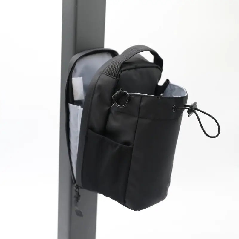 Large Capacity Magnetic Suction Portable And Versatile Fitness Kettle Pannier Bag - Black / Below 20L