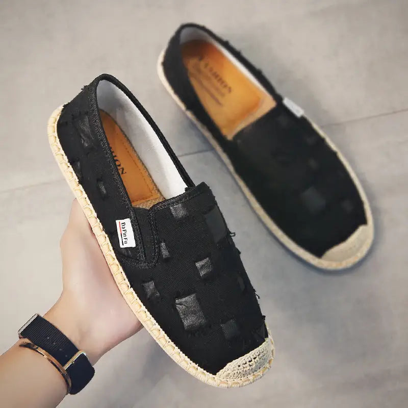 Men’s canvas shoes